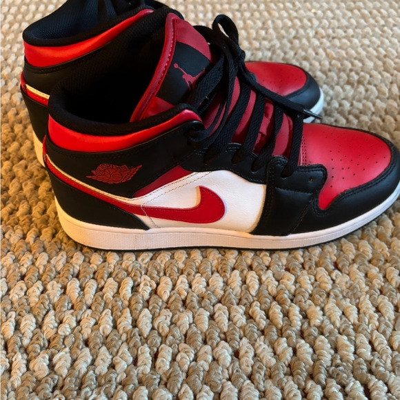 Boys Grade School Nike 1s - Picture 1 of 4